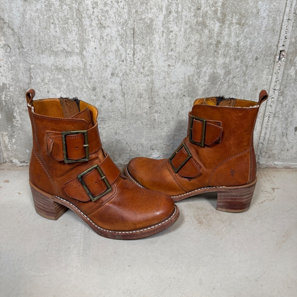 Frye Sabrina Tan Leather Double Buckle Moto Ankle Boots 8.5 M Made in USA